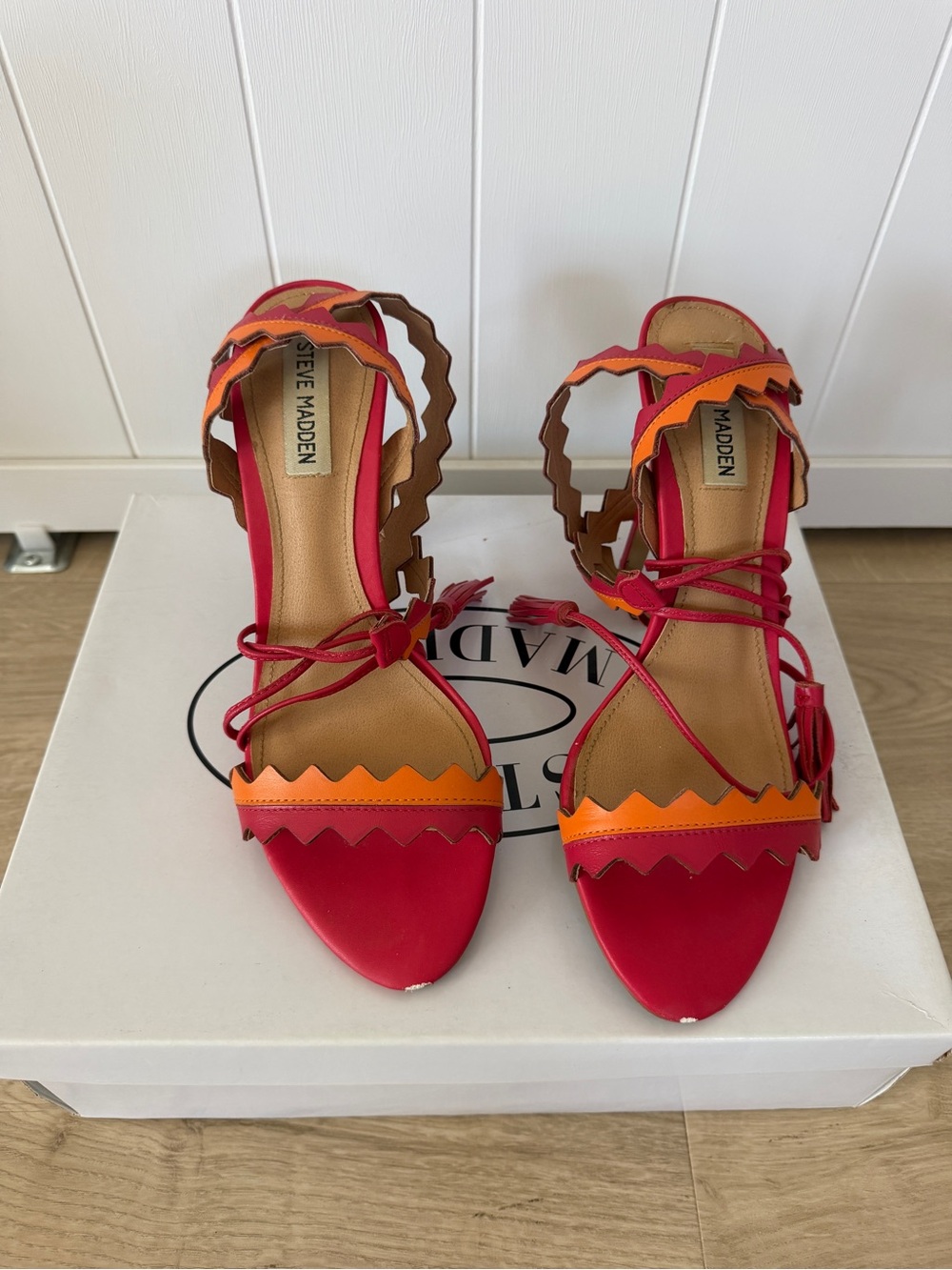 Steve Madden Purcee Pink & Orange Scalloped Lace-Up Heels w/ Tassel Sz 8
